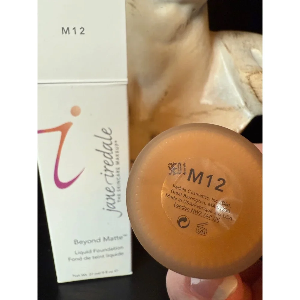 Jane Iredale Beyond Matte Liquid Foundation M12 0.9 fl oz 27ml New in Box